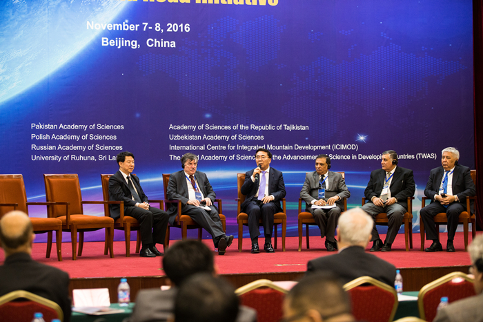 Photos of Welcome Remarks, Plenary Presentations and Panel Discussion for All Participant