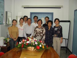 Prof. WANG's team at IBP. First row from left: YANG yan, YANG yang, Wang Shurong, CHEN Yan, MEI Yuling, NIU Yuqiong; Second row from left: WU Leqing, LIU Ruifeng, LI Dapeng.