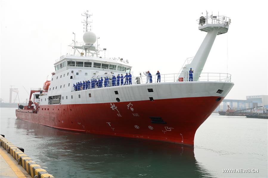 China to Test Underwater Gliders, Submersible in Latest Expedition