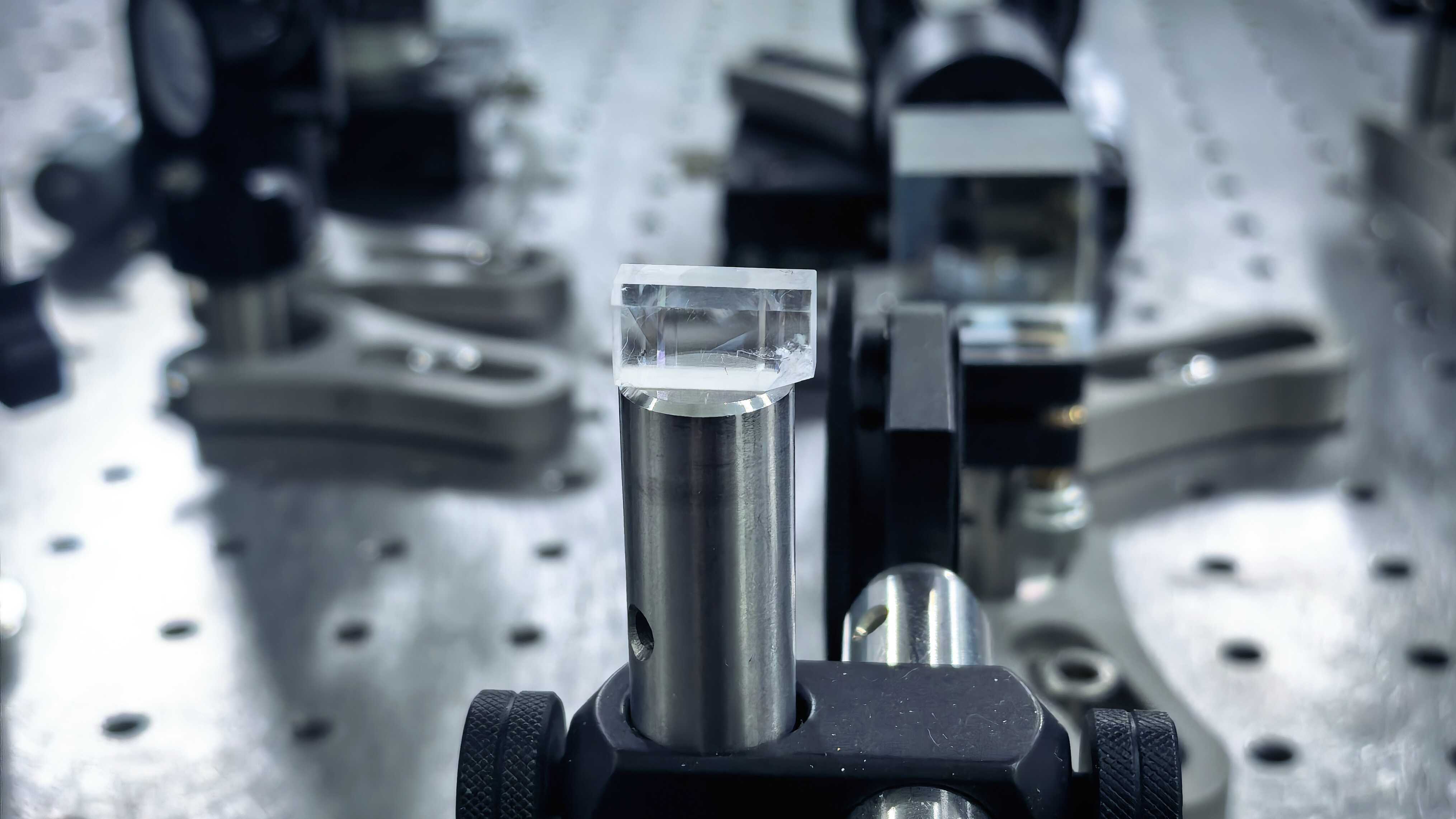 Scientists Develop New Crystal, Achieving Breakthrough in Vacuum Ultraviolet Laser Output