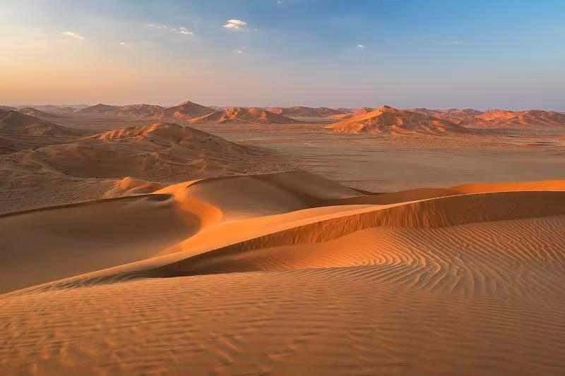 Scientists Reveal How Global Megadunes Form and Evolve