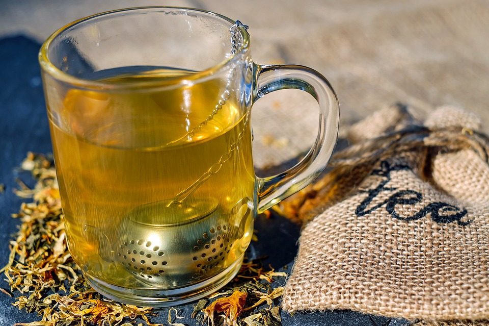 Drinking Green Tea May Help Prevent Alzheimer's Disease: Study