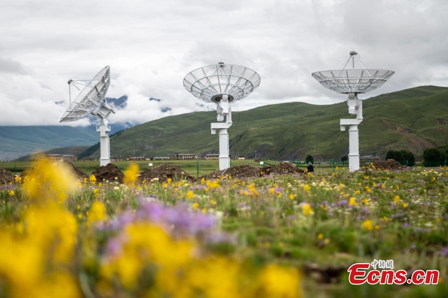 Solar Radio Telescope under Construction in Sichuan