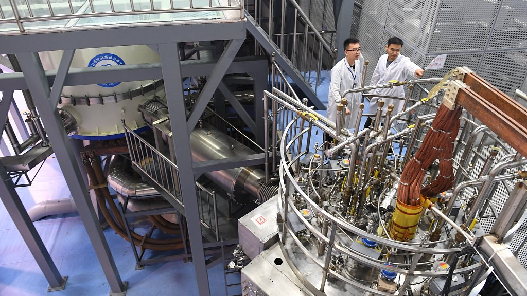 China Sets World Record in Steady High Magnetic Field Research