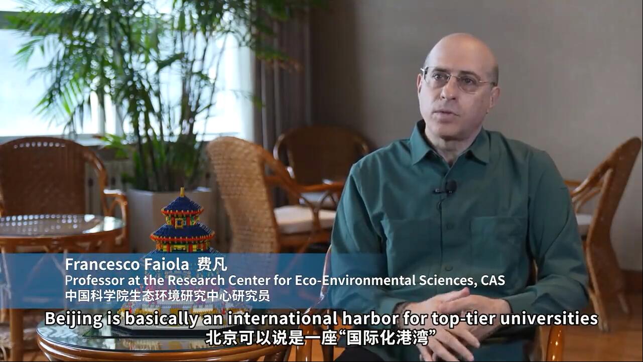 Italian Professor Immersed in Beauty of Research in Beijing