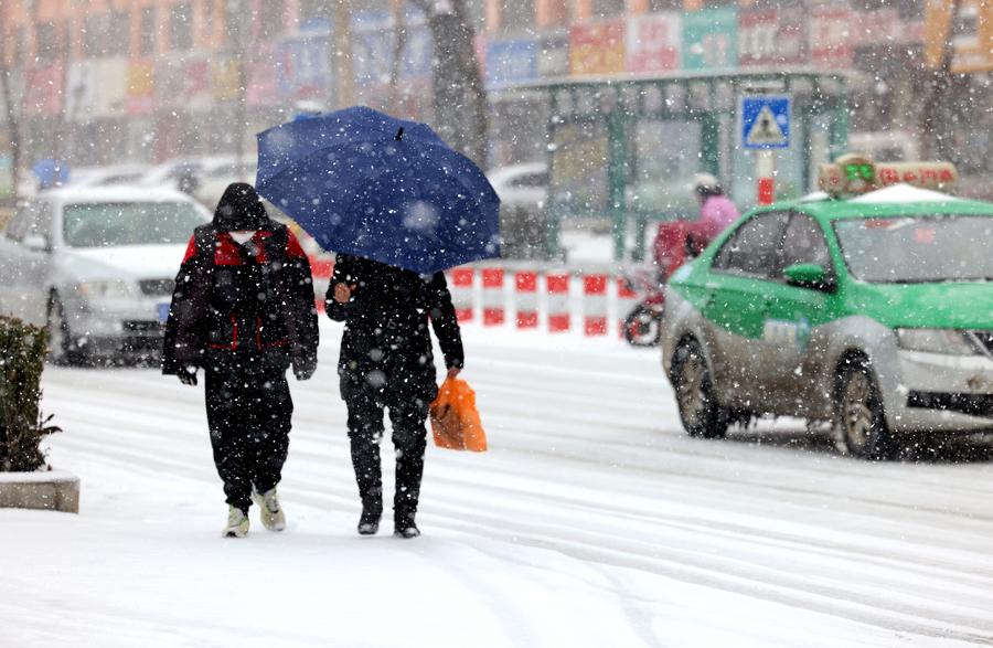 Chinese Researchers Integrate Physics, AI to Enhance Precipitation Forecast