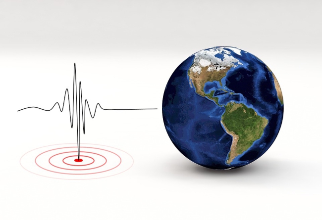 Infrasonic Source Altitude Localization Method Based on Infrasound Ray Tracing Propagation Model Proposed