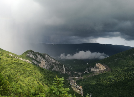 Soil Moisture Changes Throughout China's Karst Areas Mainly Affected by Precipitation