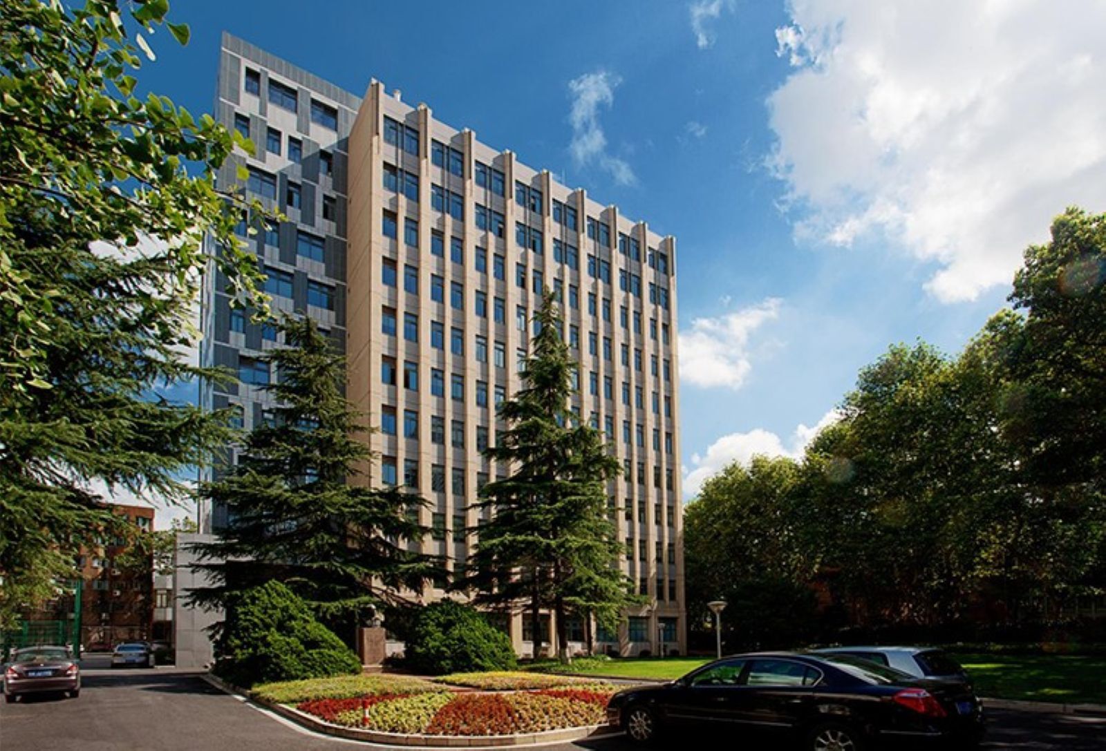 Cell Building of Center for Excellence in Molecular Cell Science