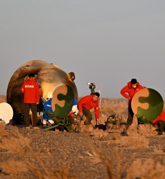 Chinese Astronauts Return to Earth with Fruitful Experimental Results