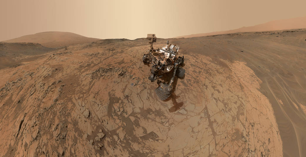 Self-portrait of Nasa's Curiosity Mars rover at the "Mojave" site (Credit: NASA/JPL-Caltech/MSSS).