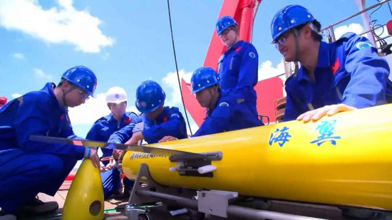 China's Underwater Glider Completes First Dive in Indian Ocean