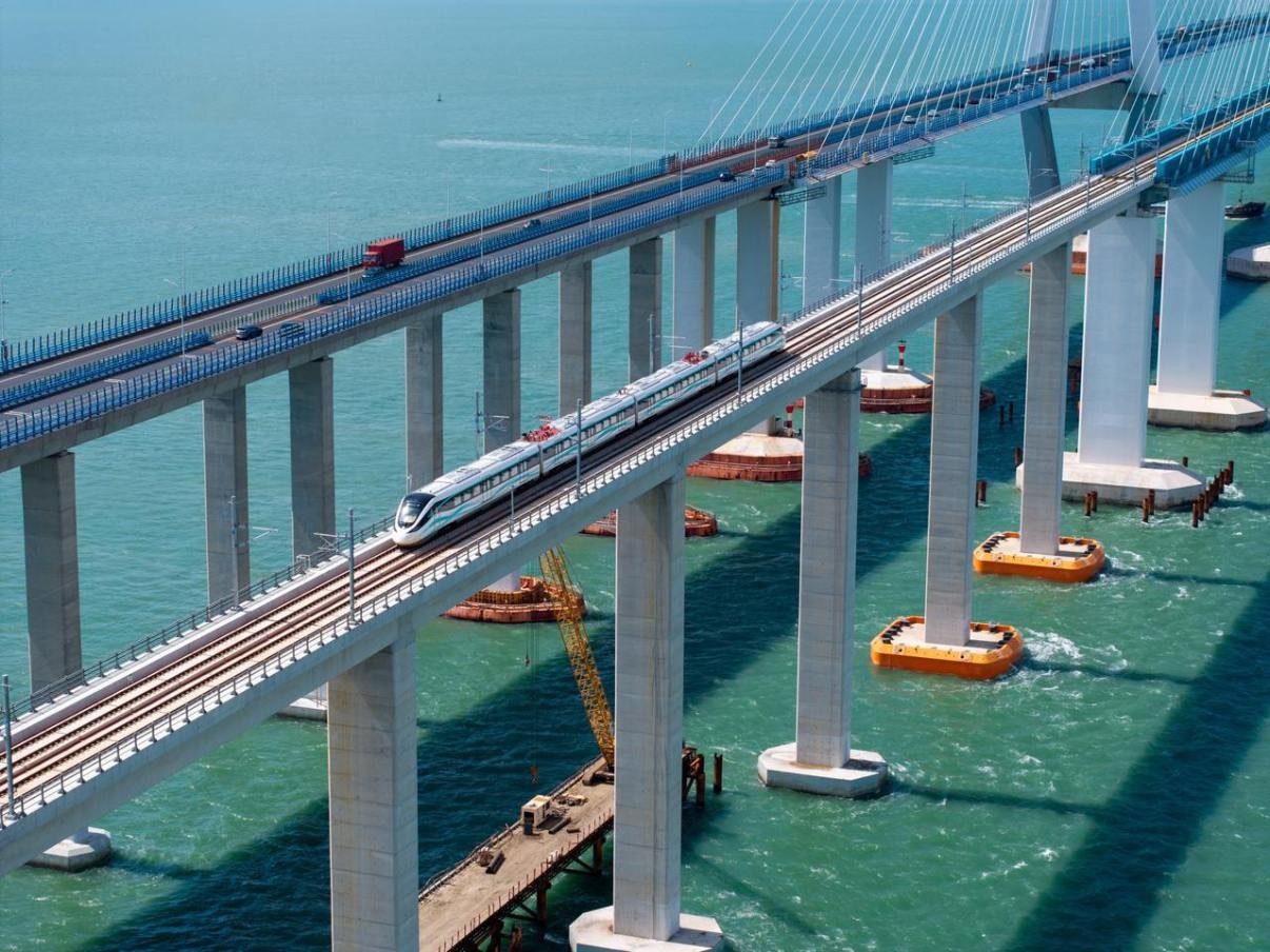 Cross-Sea Bridge Protected by Graphene Anti-Corrosion Coatings in East China
