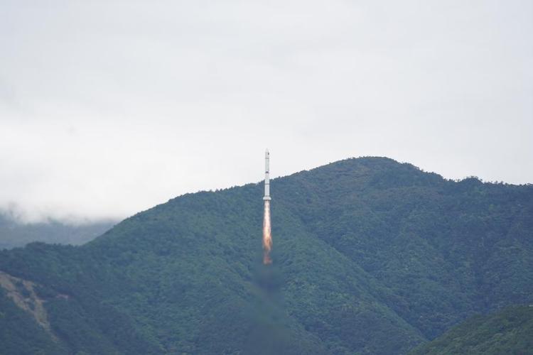 Discovery by Sino-French Astronomical Satellite Offers Glimpse to Infant Universe