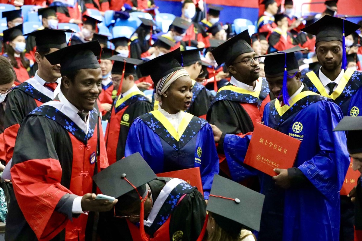 UCAS Holds 2022 Graduation Ceremony