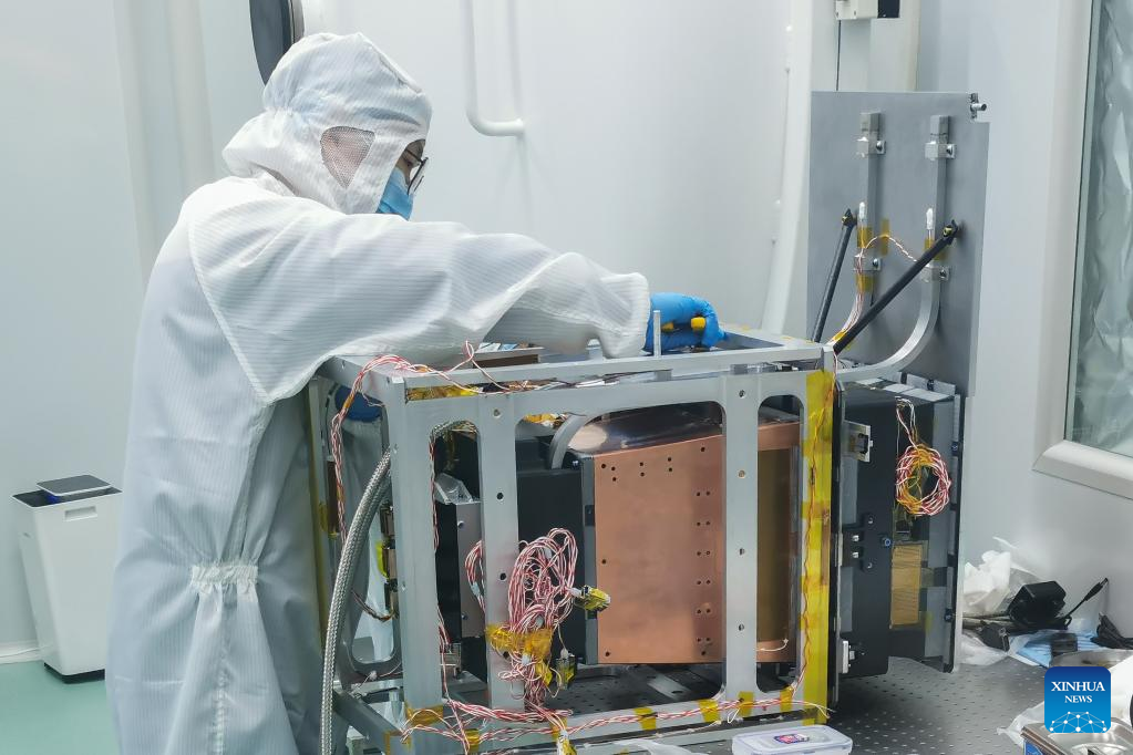 Chinese Scientists Mimic Lobster Eye to Observe Universe