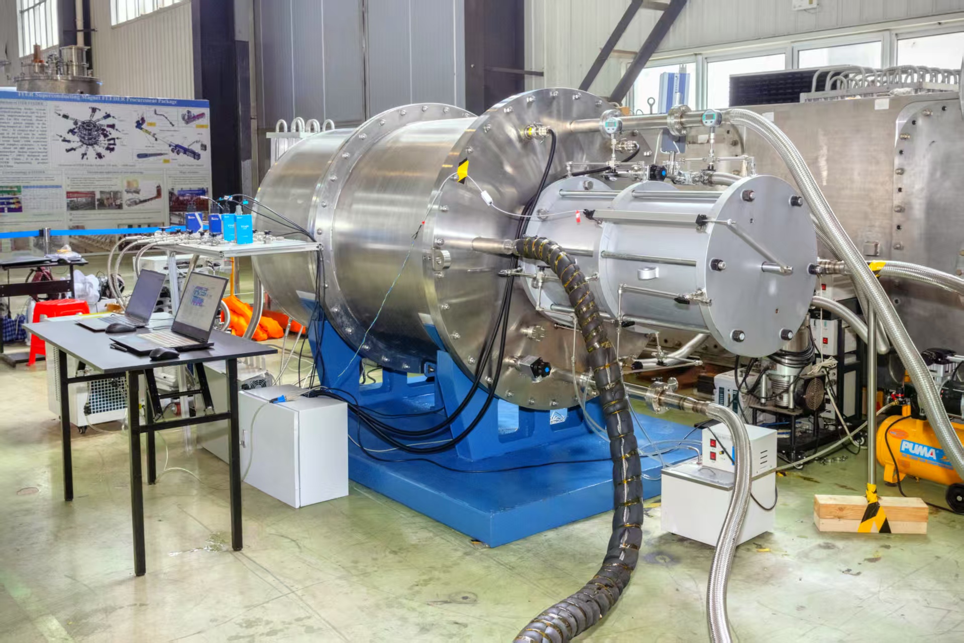 Large-Scale Cryopump Developed for Fuel/Helium Separation in Fusion Applications